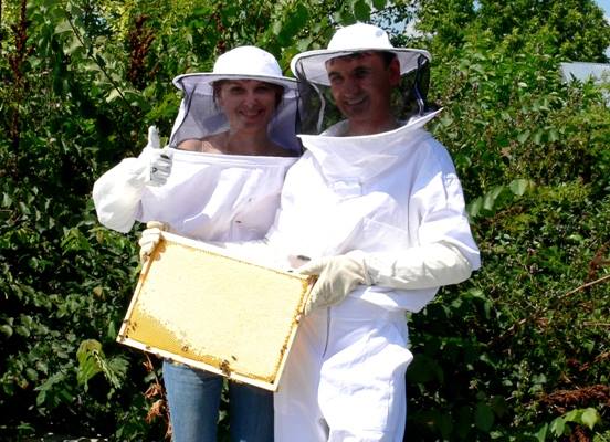 two Romanian beekeepers that sell honey in Ireland Dublin