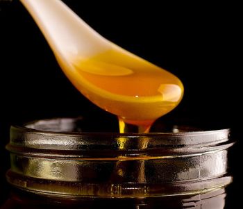 spoon of honey for health benefits