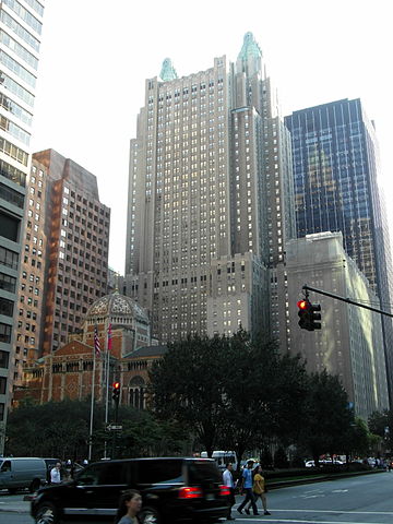 waldorf astoria hotel has bee hives on the roof