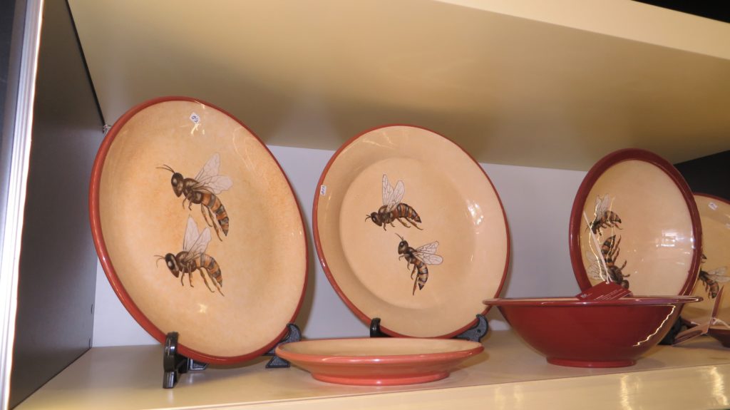 bee plates